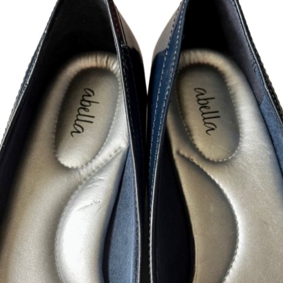 Abella Winda Vegan Flat - Navy Patent - 8.5 - Picture 6 of 11